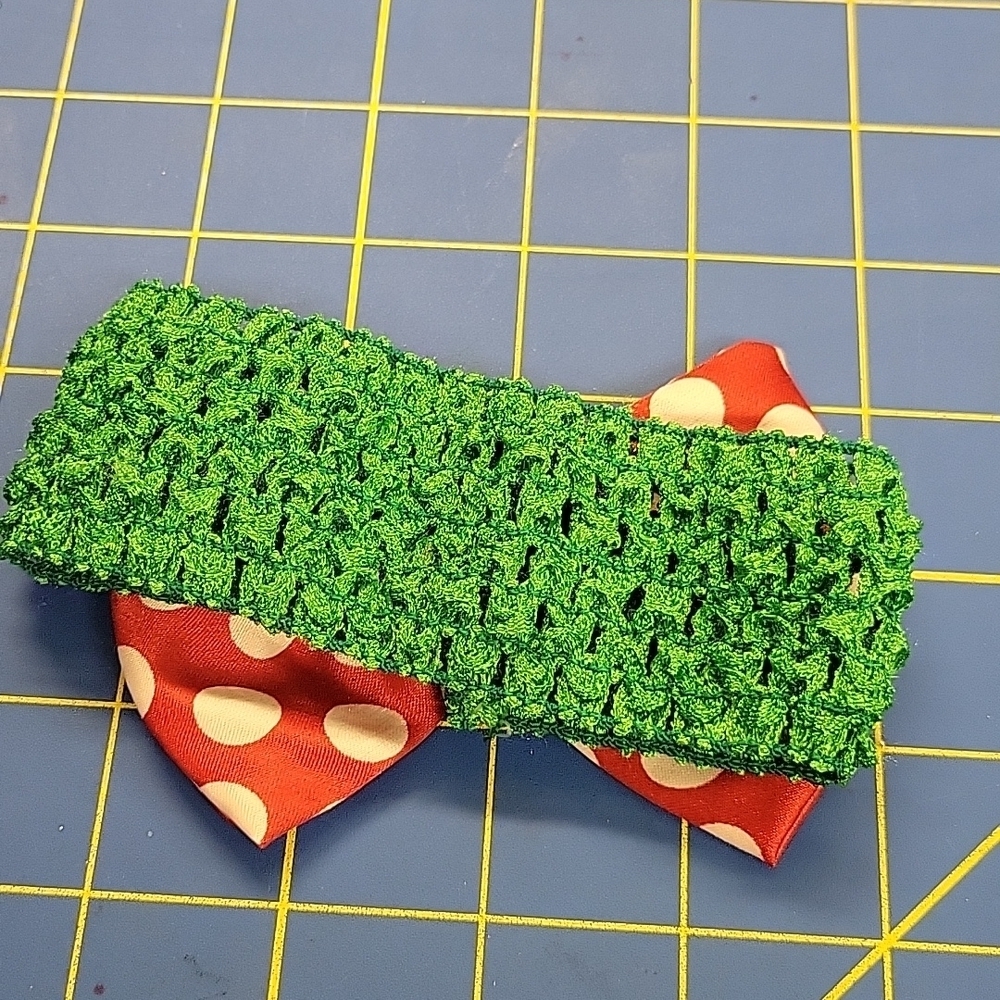 Stretchy 10" Headband Green with Red White Bow - Picture 2 of 2